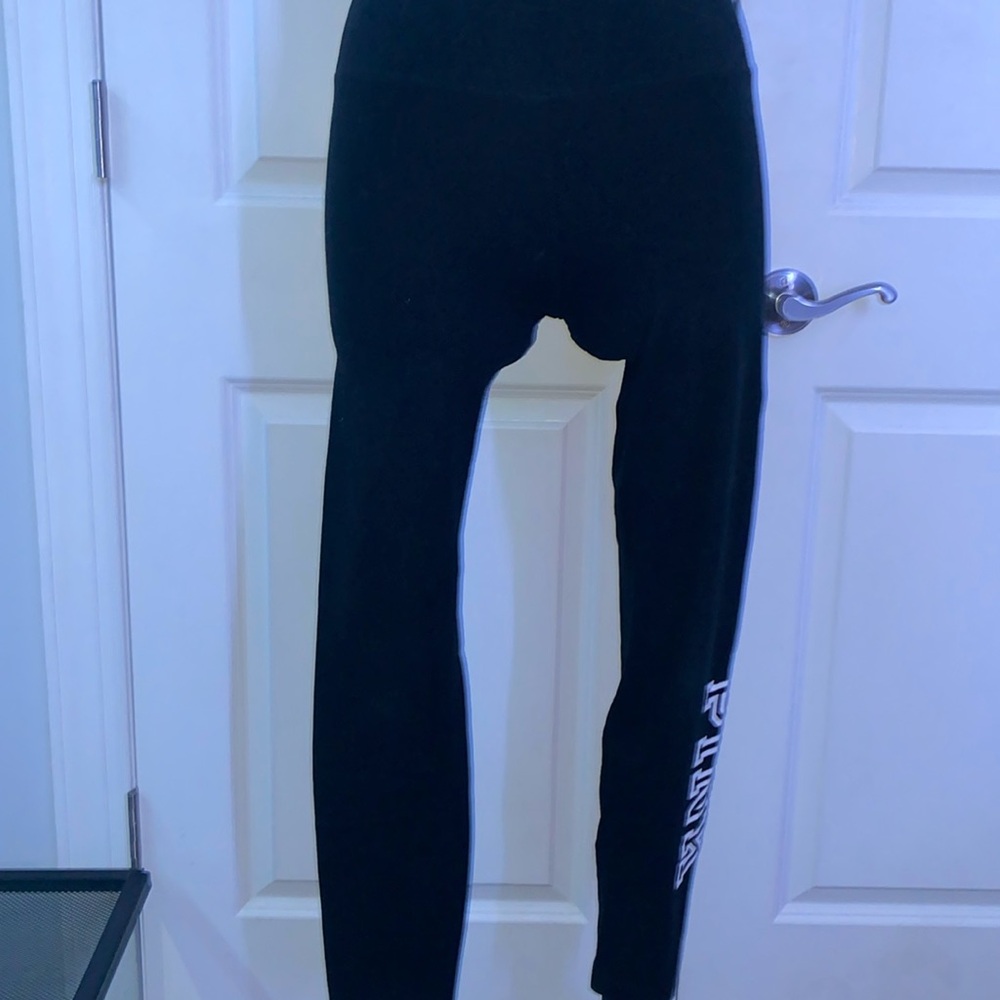 VS Pink Leggings
